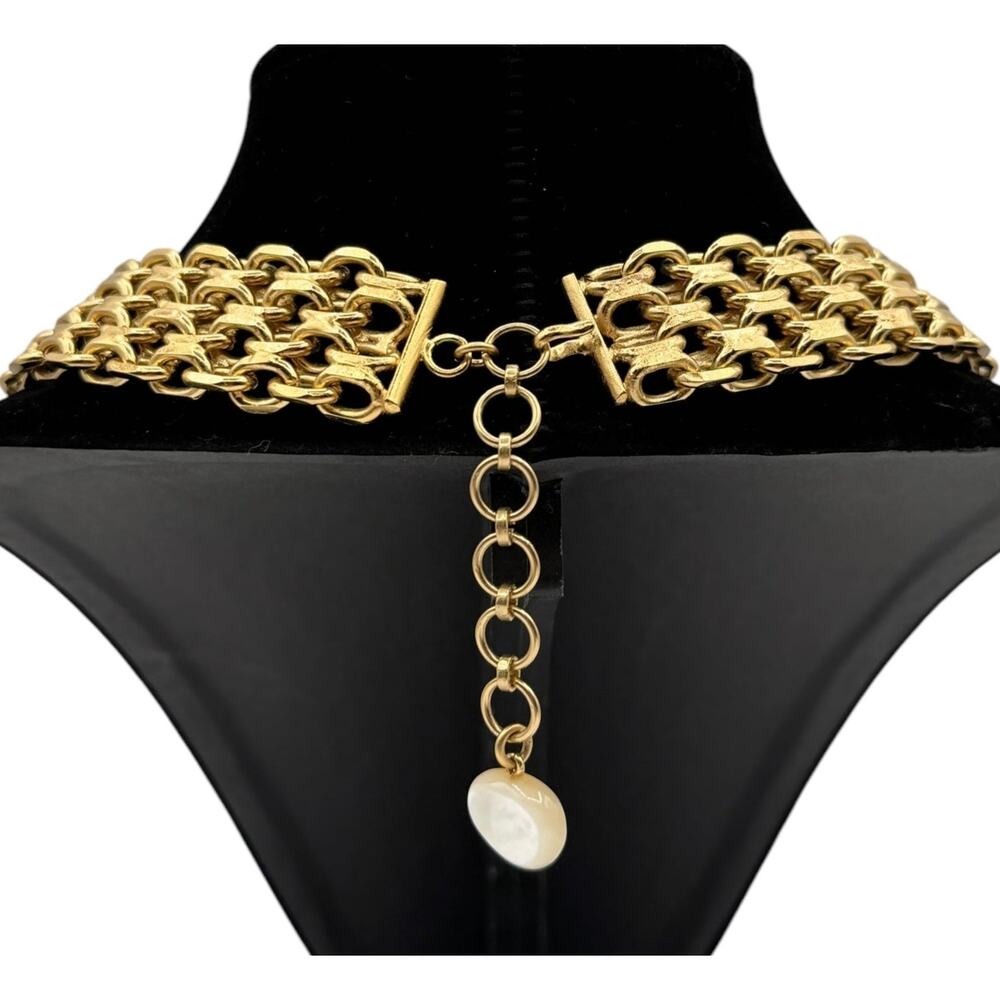 Chanel Mother Of Pearl Camellia Gold Choker/Necklace - Picture 3 of 10